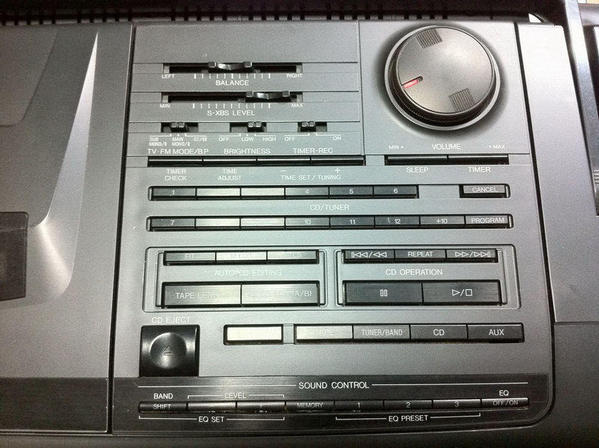 Boombox Panasonic RX-DT9 04