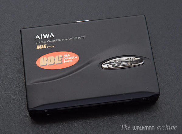 AIWA Walkman HS-PL707 01