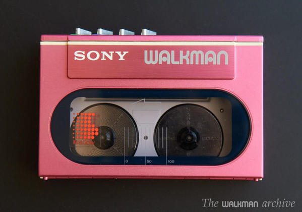 SONY Walkman WM-20 Pink 02