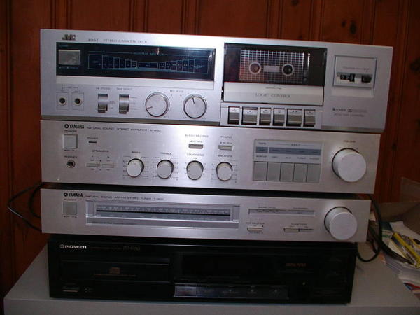 Timberlake & Fallon would love this stereo 9515bhe_20[1]