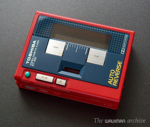 Toshiba Walkman KT-AS1 Red 02-p