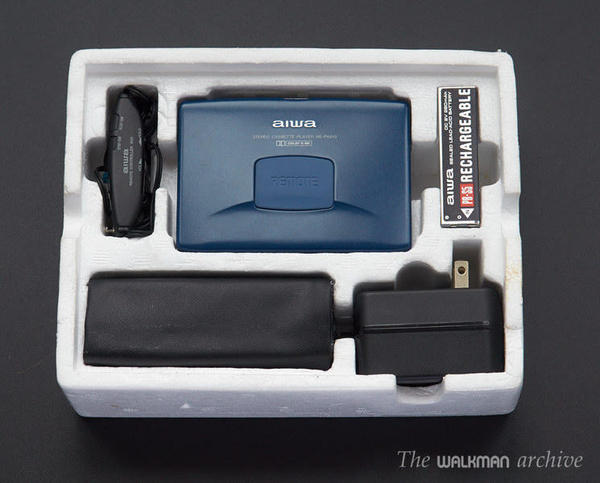 AIWA Walkman HS-PX610 Boxed 01