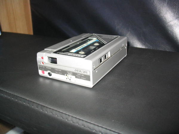 Sanyo'sMG100,M-G110DT 028