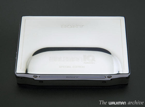 SONY Walkman WM-701S-resized