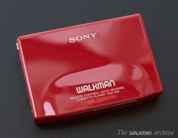 SONY Walkman WM-702 Red 01