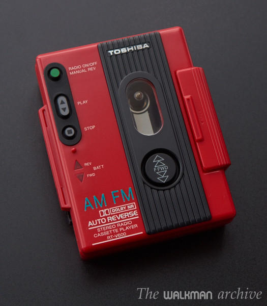 TOSHIBA Walkman RT-V600 Boxed Red 04